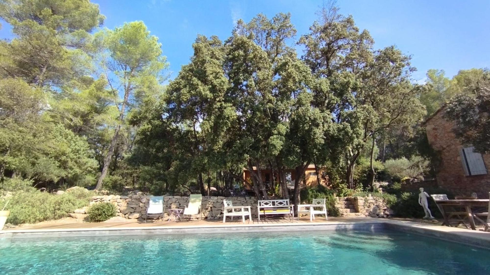 La Bergerie Des Colles Bed & Breakfast Entrecasteaux Dış mekan fotoğraf