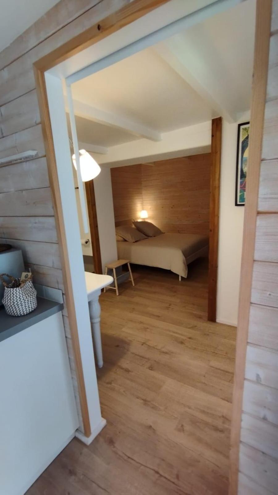 La Bergerie Des Colles Bed & Breakfast Entrecasteaux Dış mekan fotoğraf
