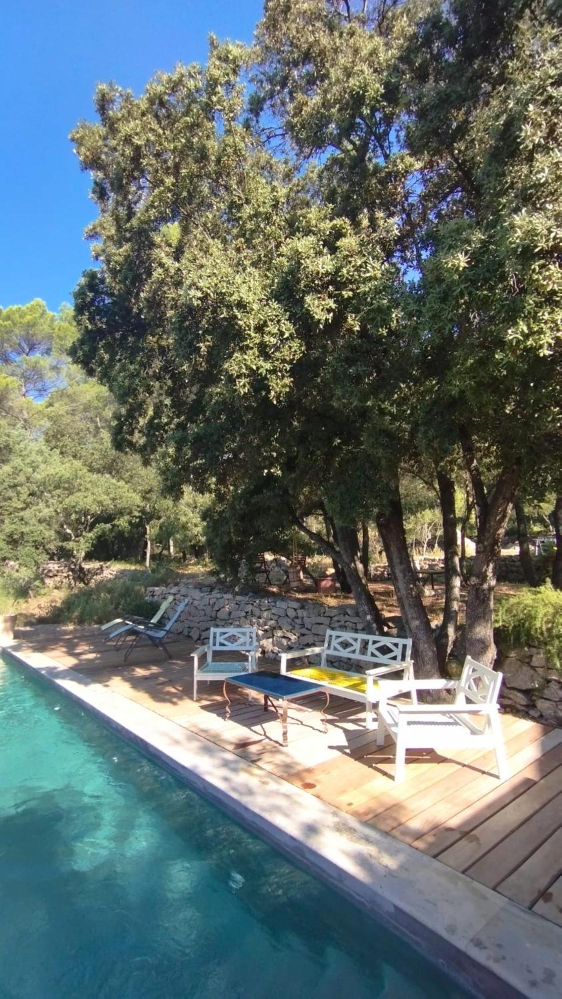 La Bergerie Des Colles Bed & Breakfast Entrecasteaux Dış mekan fotoğraf