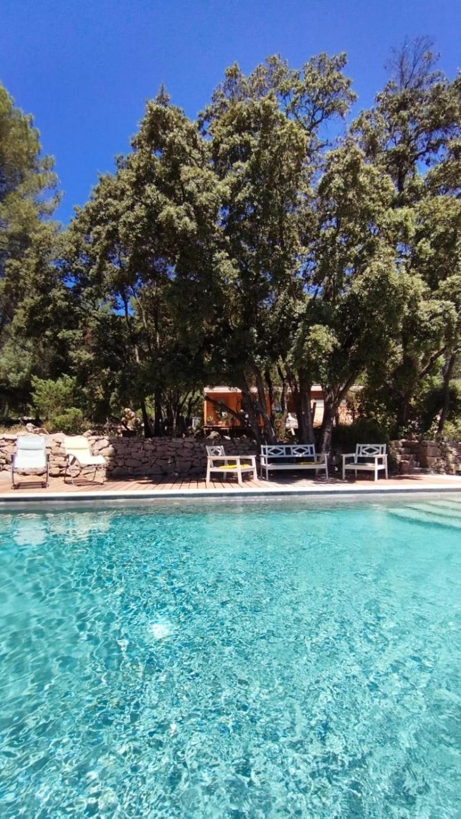 La Bergerie Des Colles Bed & Breakfast Entrecasteaux Dış mekan fotoğraf