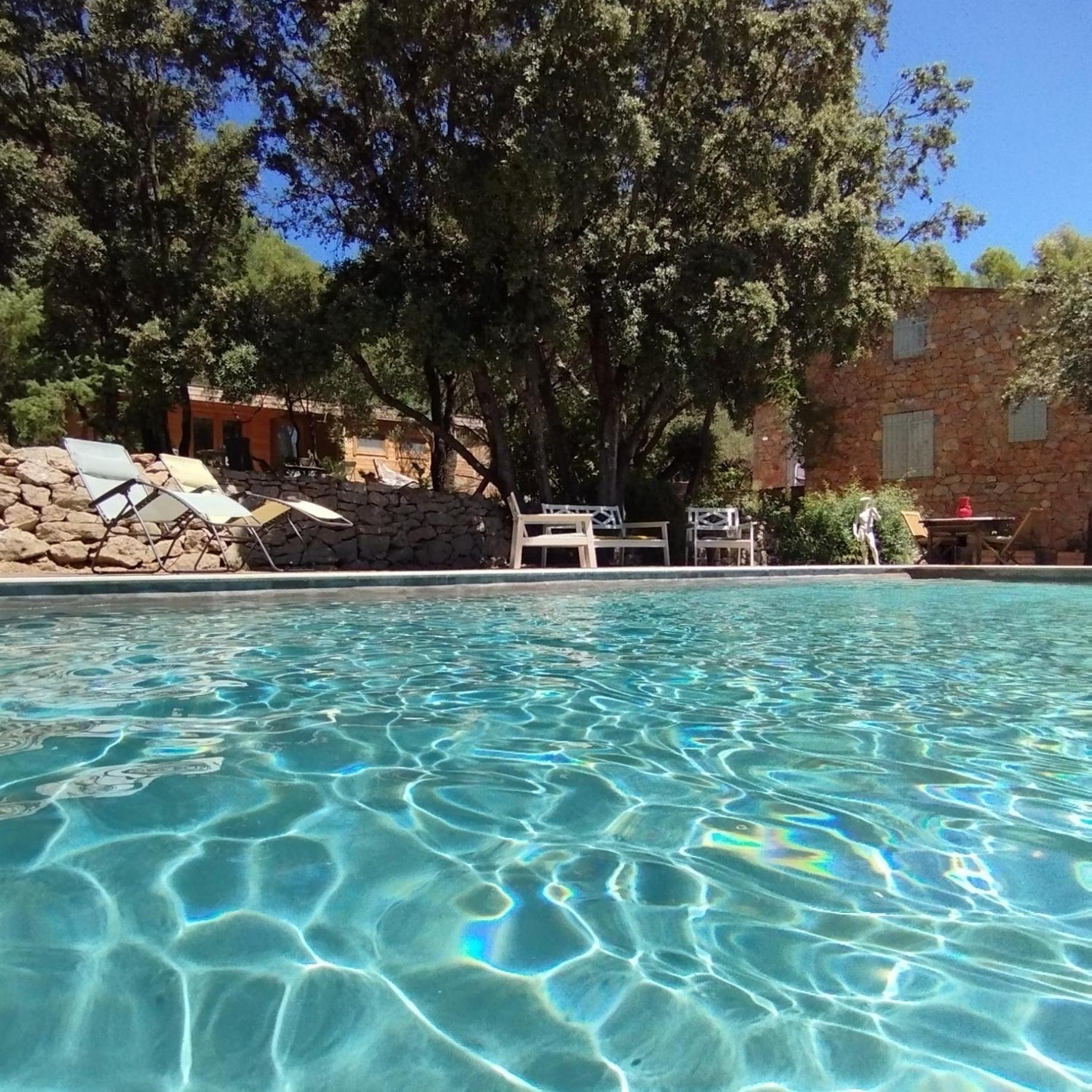 La Bergerie Des Colles Bed & Breakfast Entrecasteaux Dış mekan fotoğraf