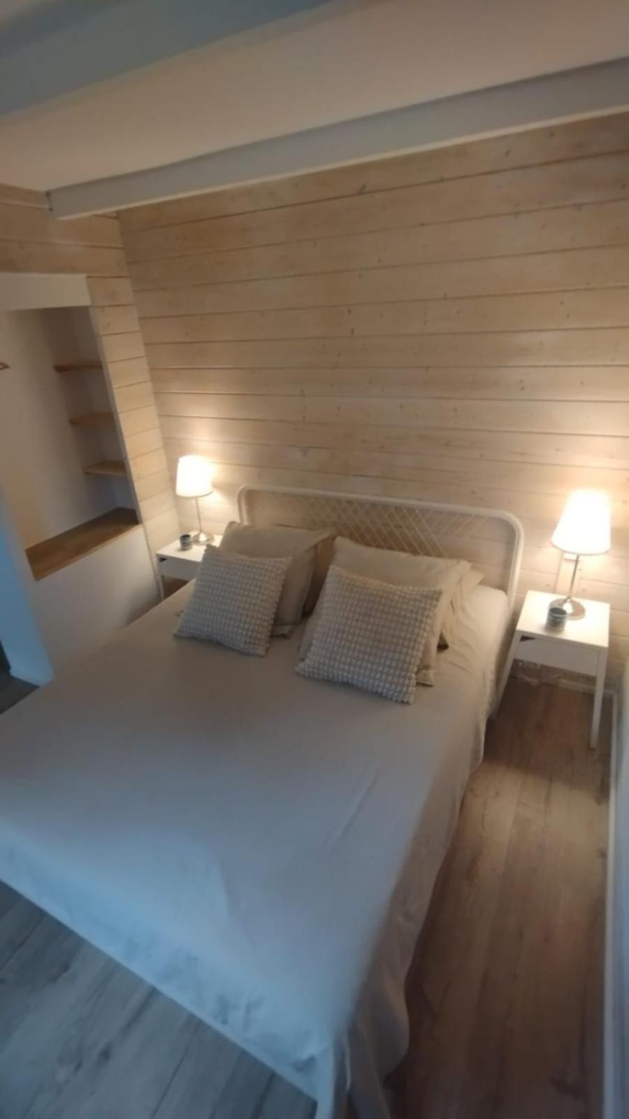 La Bergerie Des Colles Bed & Breakfast Entrecasteaux Dış mekan fotoğraf